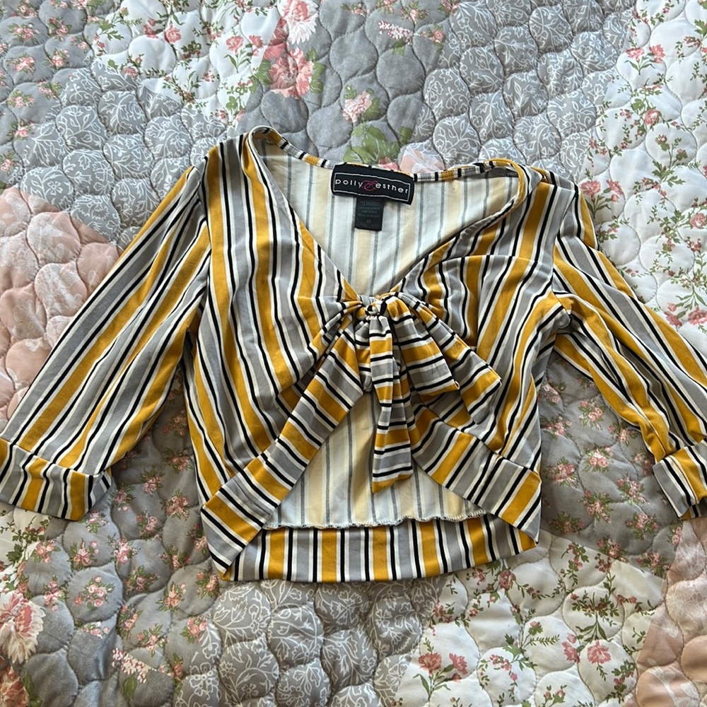 Striped crop-top with tie